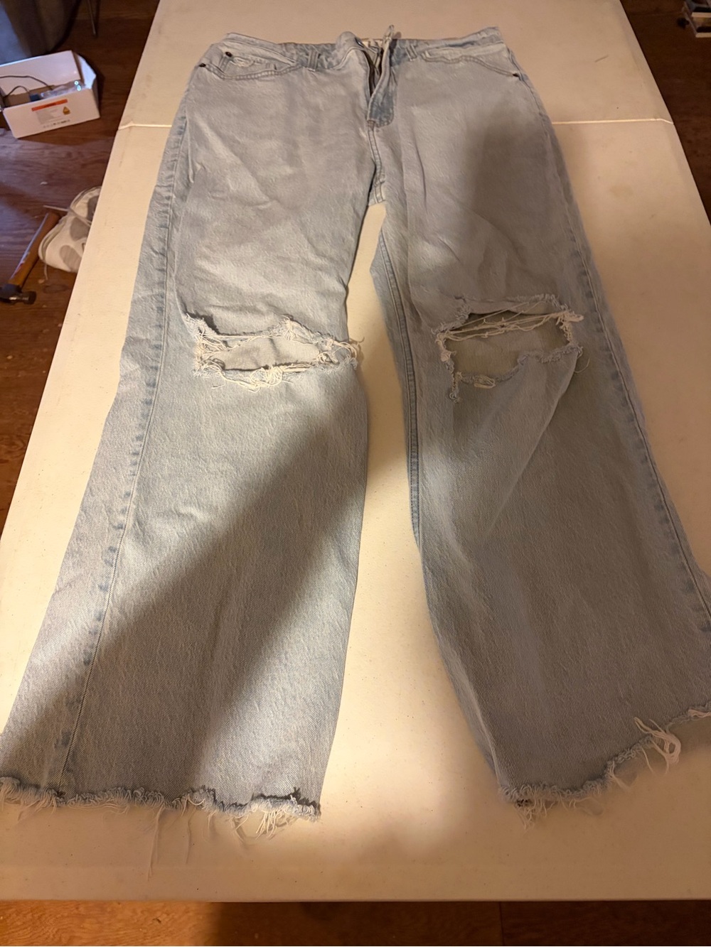Abercrombie & Fitch Light Wash Distressed Wide-Leg Jeans